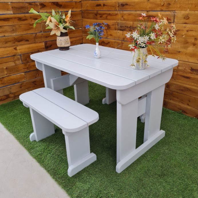 Garden Tables & Benches