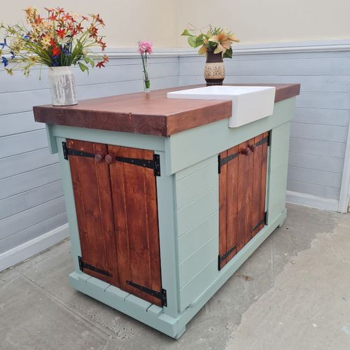 Kitchen Islands